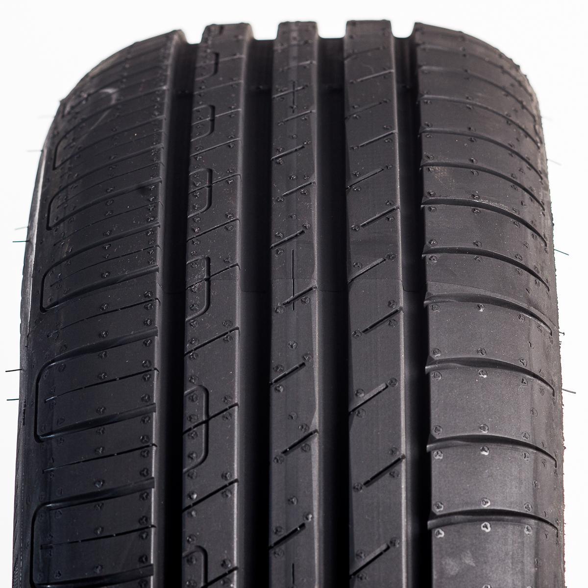 GOODYEAR EFFICIENTGRIP PERFORMANCE 225/60R16 102 W